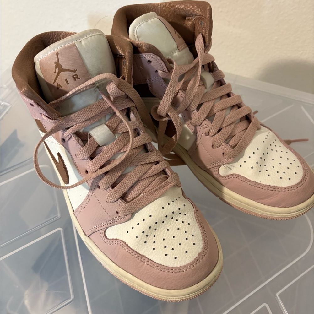 Jordan Women's Pink and Cream Sneakers